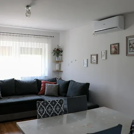 Apartment Filomena Smoljanac Exteriör bild